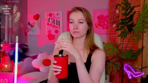 Snapshot of meganrodgers chatting on July 24, 5:55 pm megan online show from July 24, 5:55 pm