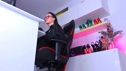 Snapshot of meganstones chatting on February 7, 2:43 pm Megan online show from February 7, 2:43 pm