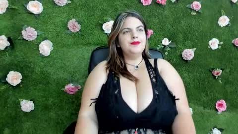 Snapshot of megatitts_ chatting on September 21, 7:04 pm megatitts_ online show from September 21, 7:04 pm