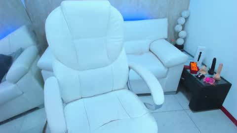 meggan online show from January 19, 3:50 am