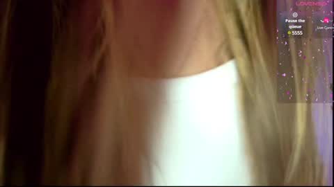 Snapshot of meggan_greey chatting on January 30, 12:06 pm Your best slave online show from January 30, 12:06 pm