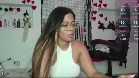 Snapshot of meggan_greey chatting on March 11, 9:48 pm Your best slave online show from March 11, 9:48 pm