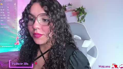 Snapshot of meggan_millerr chatting on November 27, 9:50 pm online show from November 27, 9:50 pm