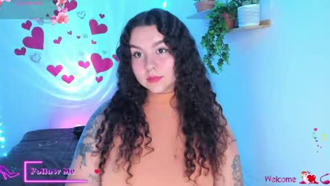 Snapshot of meggan_millerr chatting on May 3, 3:12 am online show from May 3, 3:12 am