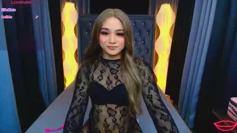 meggan  . maria shantal online show from February 1, 8:02 am