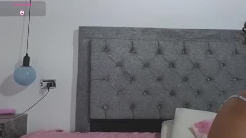 Meghan  online show from November 18, 9:52 pm