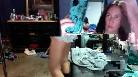 Snapshot of meghanhanx chatting on September 11, 12:11 am meghan online show from September 11, 12:11 am