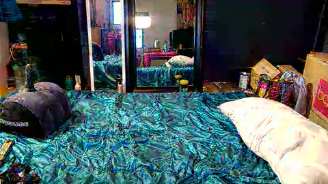 Snapshot of meghanhanx chatting on November 30, 10:25 pm meghan online show from November 30, 10:25 pm