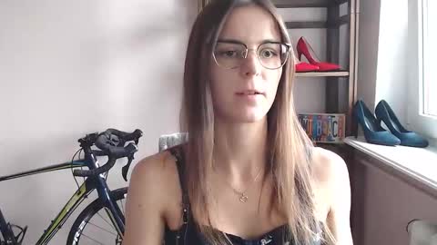 Megi online show from May 5, 1:41 pm