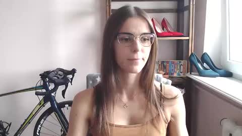 Megi online show from May 11, 1:28 pm