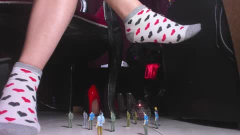 Snapshot of megoddessara chatting on January 13, 2:50 am Goddess Sara online show from January 13, 2:50 am