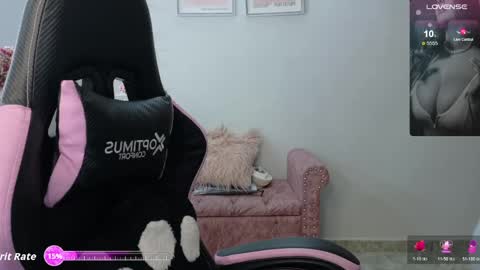 Melaany  online show from April 30, 12:39 am
