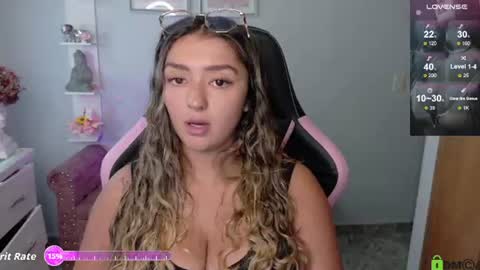 Melaany  online show from June 17, 12:57 am