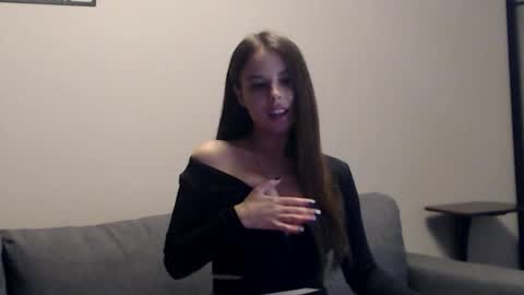 Snapshot of meladams chatting on October 28, 9:06 pm meladams online show from October 28, 9:06 pm