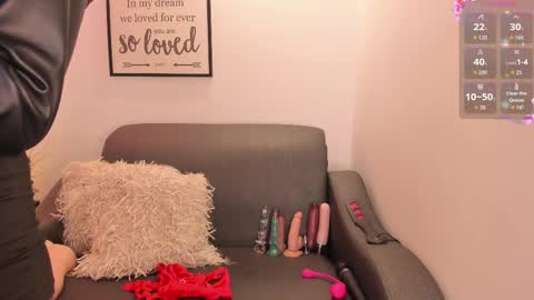 melan_owen online show from September 12, 10:48 am