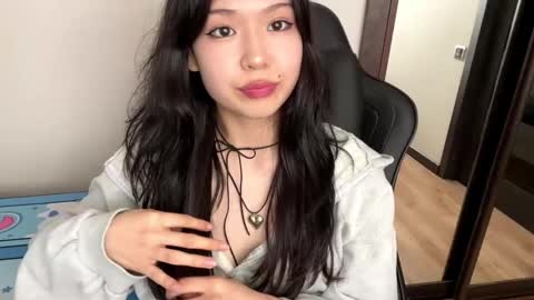 Melana online show from March 10, 10:59 am