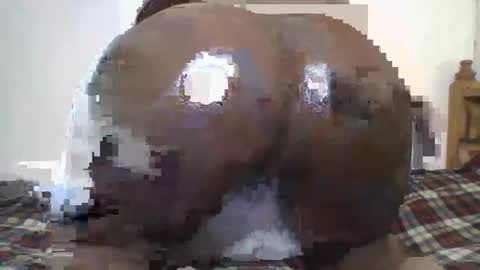 Snapshot of melanated_ass chatting on May 21, 8:10 am melanin online show from May 21, 8:10 am