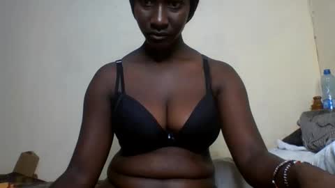 Snapshot of melanated_ass chatting on June 11, 2:33 am melanin online show from June 11, 2:33 am