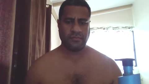 IslandBoy online show from February 2, 4:26 am