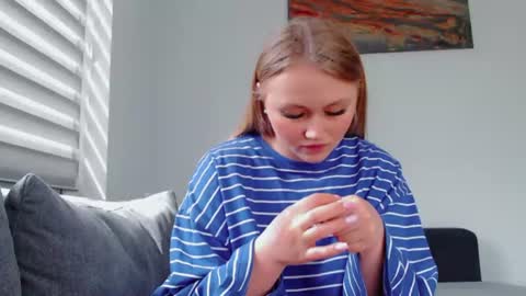 Melania online show from June 13, 12:36 pm