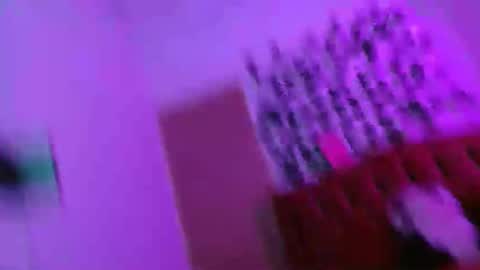 Snapshot of melani_cute01 chatting on October 5, 12:20 am melani_cute01 online show from October 5, 12:20 am