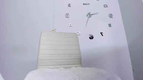 Snapshot of melani_greyy chatting on March 9, 12:21 am melani greyy online show from March 9, 12:21 am