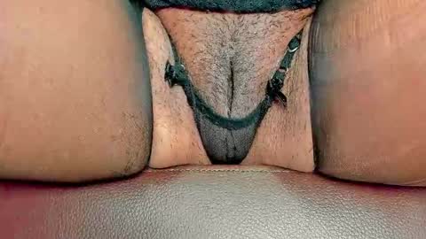 Snapshot of melania_browis chatting on November 16, 11:16 am Melania online show from November 16, 11:16 am