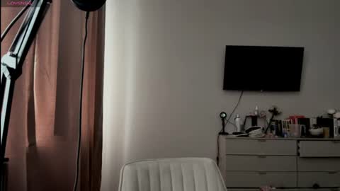 melanie__murr online show from June 15, 3:42 am