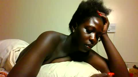 melanie_bae1 online show from June 2, 3:19 am