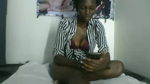 Snapshot of melanie_goddesss chatting on September 16, 6:53 pm milly online show from September 16, 6:53 pm