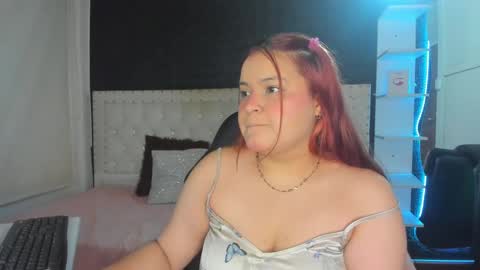 Melanie  online show from February 25, 4:14 am