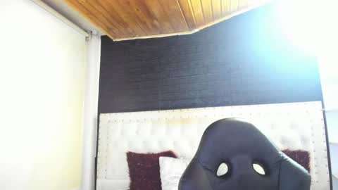 Melanie  online show from March 2, 4:07 am