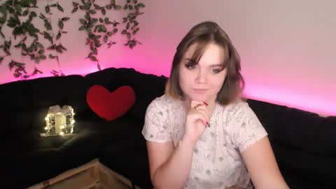 Melanie kissx online show from December 4, 2:48 pm