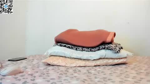 Melanie MODEL INDEPENDIENT online show from July 21, 7:49 pm