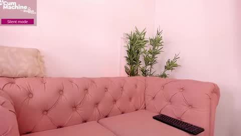 Melanie Miller online show from October 18, 2:14 am