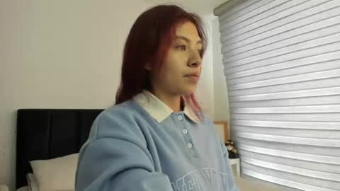 Snapshot of melanie_roux_ chatting on June 9, 12:39 pm Melanie roux online show from June 9, 12:39 pm
