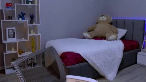 MelanieAlves online show from November 21, 2:05 pm