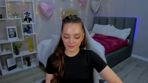 MelanieAlves online show from March 12, 6:14 pm