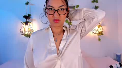 Snapshot of melanieecox chatting on August 1, 2:33 am Melanie online show from August 1, 2:33 am