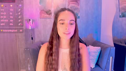 Snapshot of melaniehudson_ chatting on December 7, 3:47 am Melanie online show from December 7, 3:47 am