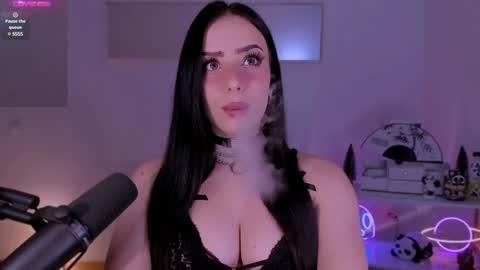 Melanie  online show from December 2, 7:16 pm