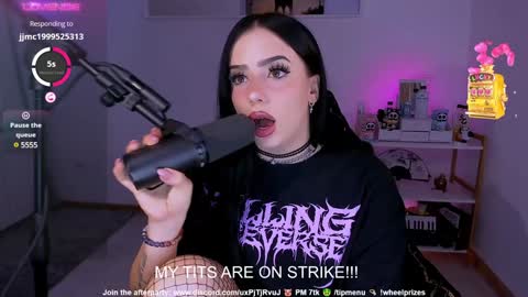 Melanie  online show from January 30, 8:31 pm