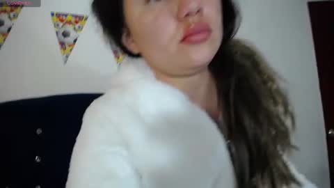 Melanie Parker online show from July 6, 10:01 pm