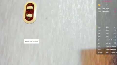 Snapshot of melanierioss_ chatting on May 9, 1:16 pm online show from May 9, 1:16 pm