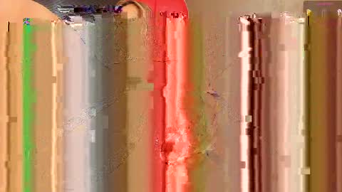 Snapshot of melanierioss_ chatting on May 11, 4:04 pm online show from May 11, 4:04 pm