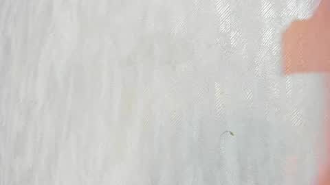 Snapshot of melanierioss_ chatting on June 14, 1:13 pm online show from June 14, 1:13 pm