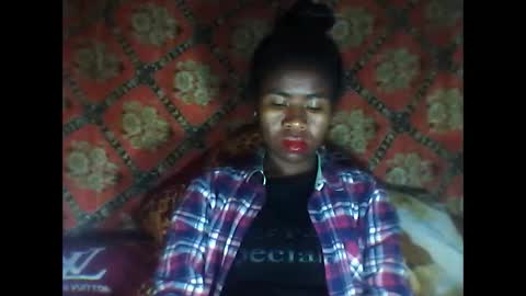 Snapshot of melanih chatting on October 19, 3:51 am melanih online show from October 19, 3:51 am