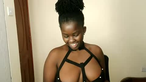 melanin_juicey8 online show from July 6, 5:04 pm