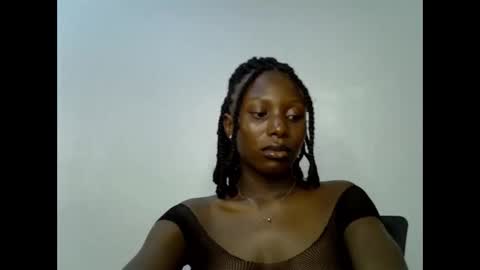 Snapshot of melanine_floral chatting on January 20, 10:04 pm Praiz online show from January 20, 10:04 pm