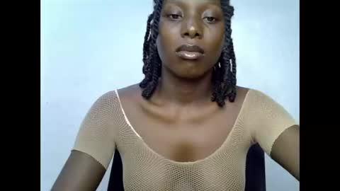 Snapshot of melanine_floral chatting on January 26, 10:24 pm Praiz online show from January 26, 10:24 pm